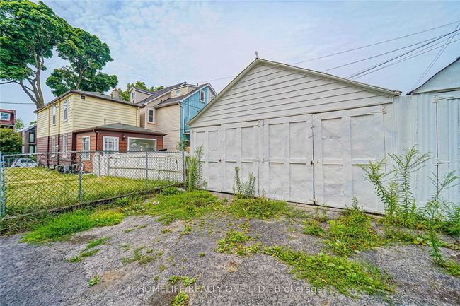MAIN - 104 Benson Ave, House other with 2 bedrooms, 1 bathrooms and null parking in Toronto ON | Image 36