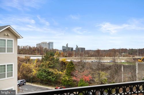 unit-7406-1570 Spring Gate Dr, MCLEAN, VA, 22102-3432 | Card Image