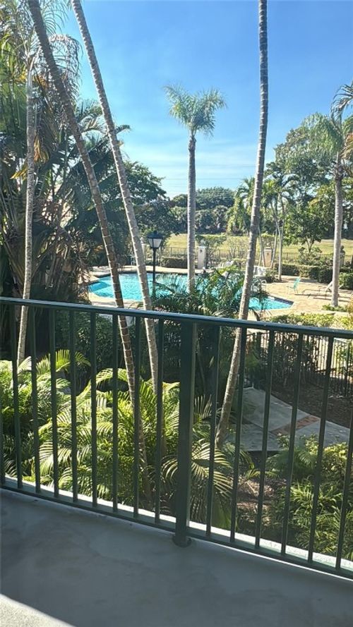 204-1721 Village Blvd, West Palm Beach, FL, 33409-2009 | Card Image