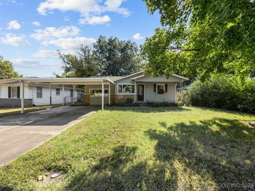 411 Toledo St, Broken Arrow, OK, 74012-6424 | Card Image