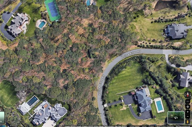 Bird's eye view with a residential view | Image 5