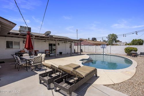656 W Ivanhoe St, Chandler, AZ, 85225-7239 | Card Image