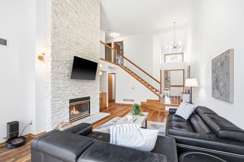 6263 Sequoia Cir, Eden Prairie, MN, 55346-1426 | Card Image