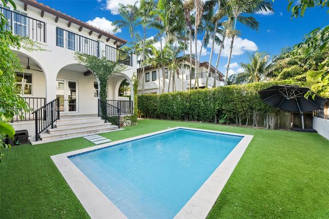B - 464 Fernwood Rd, Townhouse with 3 bedrooms, 3 bathrooms and null parking in Key Biscayne FL | Image 20