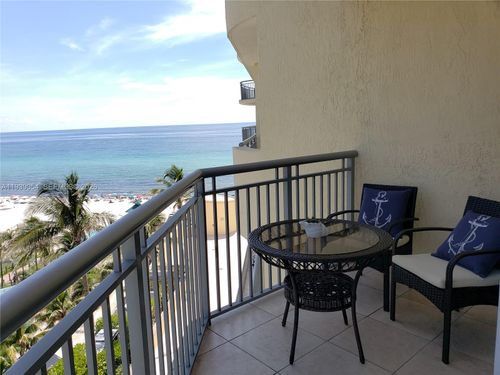 906-17375 Collins Ave, Sunny Isles Beach, FL, 33160-3410 | Card Image