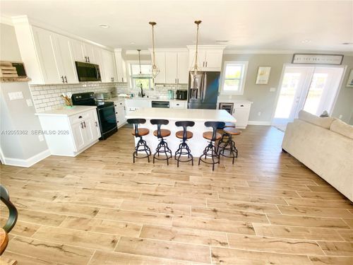 133 Indies Rd, Summerland Key, FL, 33042-5400 | Card Image