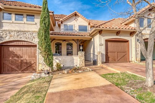 104 Enclave Cir, Horseshoe Bay, TX, 78657-7008 | Card Image