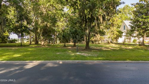 245 De La Gaye Point, Beaufort, SC, 29902 | Card Image