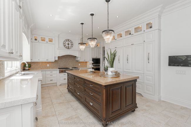 11 Little Marco Crt, House other with 6 bedrooms, 9 bathrooms and 9 parking in Maple ON | Image 10