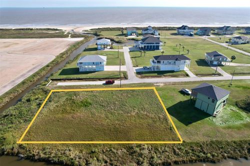 697 Overlook Dr, Crystal Beach, TX, 77650 | Card Image