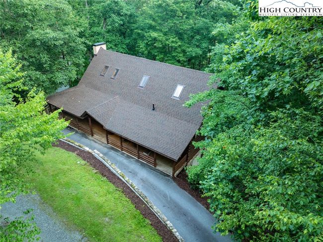 170 Mountain Laurel Ln, House other with 2 bedrooms, 4 bathrooms and null parking in Blowing Rock NC | Image 42