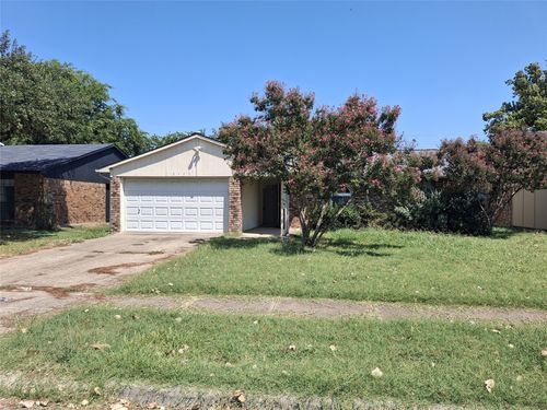 5325 Strickland Ave, The Colony, TX, 75056-2161 | Card Image