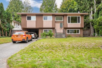 11675 Graves St, House other with 4 bedrooms, 2 bathrooms and 3 parking in Maple Ridge BC | Image 1