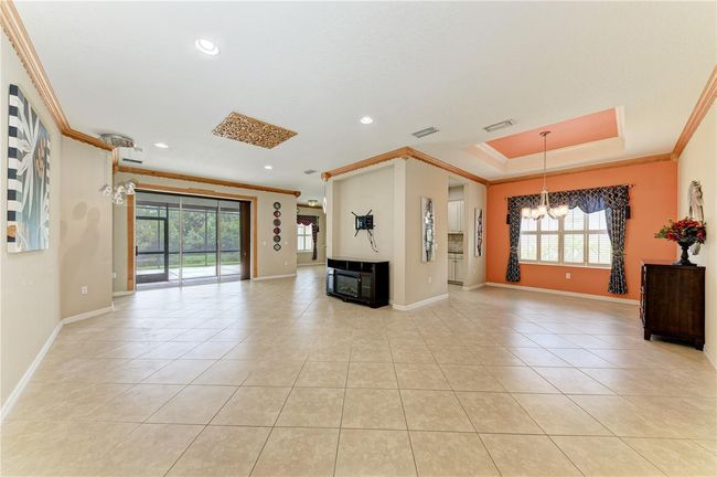 6516 Palm Leaf Ct, House other with 3 bedrooms, 2 bathrooms and null parking in SARASOTA FL | Image 6