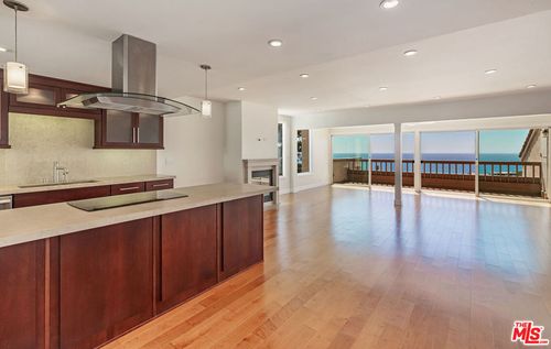 apt-d-23914 De Ville Way, MALIBU, CA, 90265-4848 | Card Image