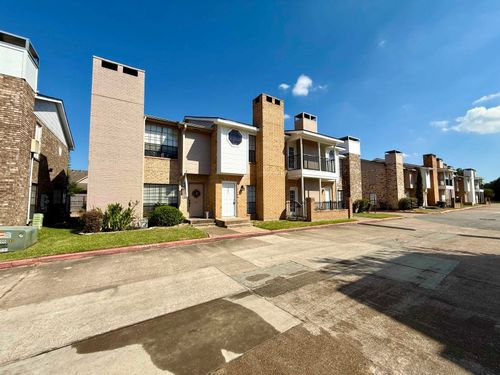 apt-502-1620 Wellington Pl, Beaumont, TX, 77706-3392 | Card Image