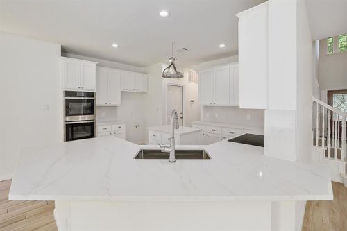 12207 Carlsbad Dr, Austin, TX, 78738-5340 | Card Image