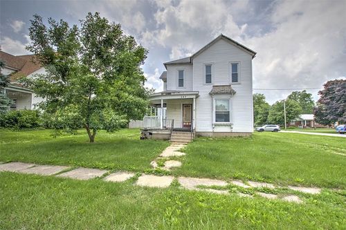 247 N Wood St, Maroa, IL, 61756-9548 | Card Image