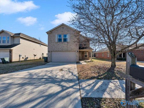 220 Valleyside Dr Ne, Huntsville, AL, 35810-1081 | Card Image