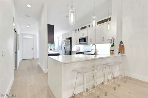 unit-7816-2386 Magnolia Ave, NAPLES, FL, 34112-7833 | Card Image