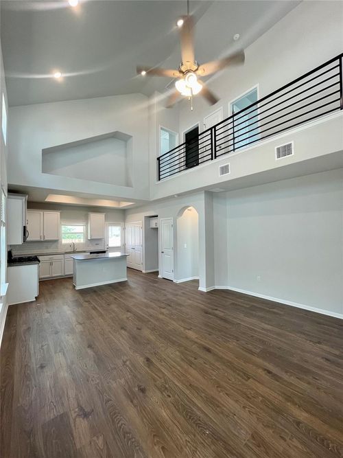 5780 Marsh Ln, Buda, TX, 78610-4577 | Card Image