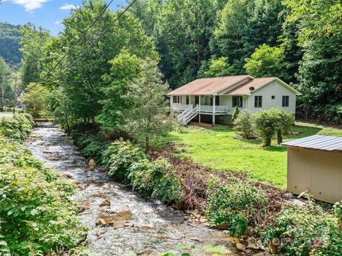 1393 Bald Mountain Rd, Burnsville, NC, 28714-6152 | Card Image