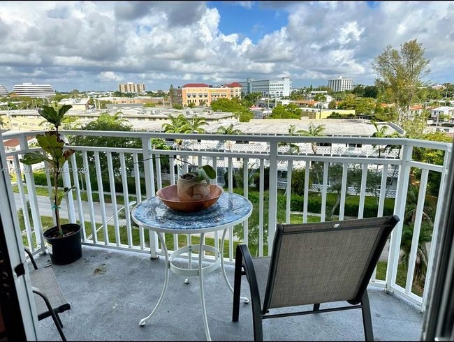B611 - 2150 Sans Souci Blvd, Condo with 2 bedrooms, 2 bathrooms and null parking in North Miami FL | Image 24