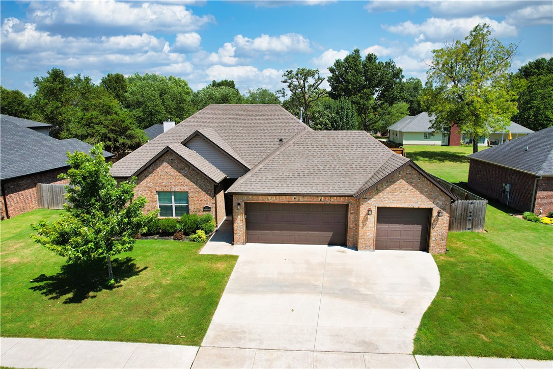 Harding Pl, Fayetteville, AR 72701