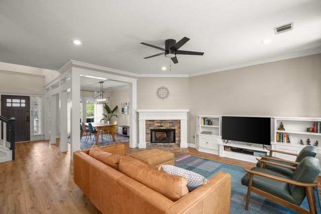 9417 Hopeland Dr, House other with 3 bedrooms, 3 bathrooms and 4 parking in Austin TX | Image 7