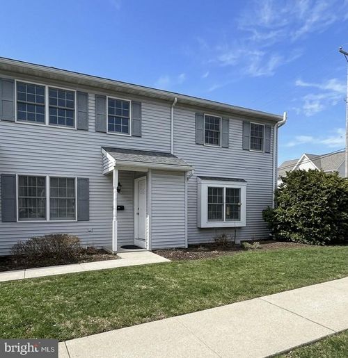 101 Washington St, SHILLINGTON, PA, 19607-2529 | Card Image