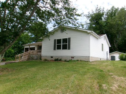 229 Deer Ridge Trl, Tazewell, VA, 24651-5352 | Card Image