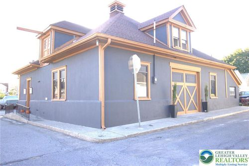 1020 Currant St, CATASAUQUA, PA, 18032 | Card Image