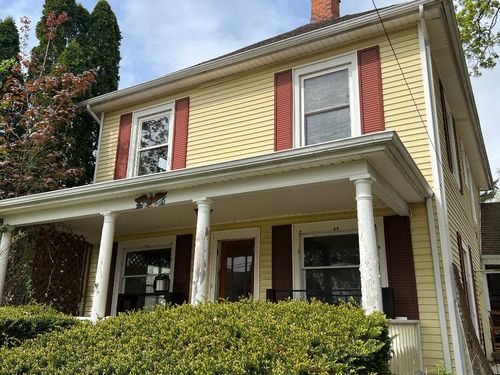 311 N Washington St, Charlotte, MI, 48813-1121 | Card Image