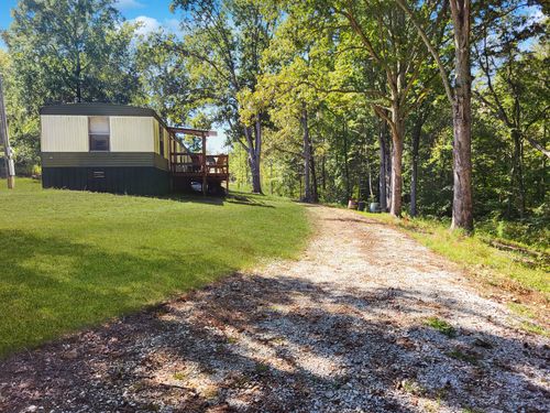 60 White Oak Dr, Big Sandy, TN, 38221-4089 | Card Image