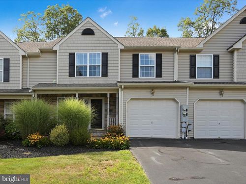 112 Fox Hollow Dr, Drums, PA, 18222-2038 | Card Image