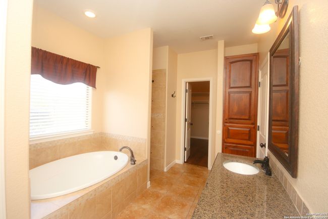 12709 Sherlock Ln, House other with 4 bedrooms, 3 bathrooms and null parking in Schertz TX | Image 29