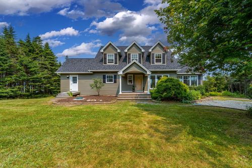 88 Inverary Point Lane, West Porters Lake, NS, B3E1N4 | Card Image