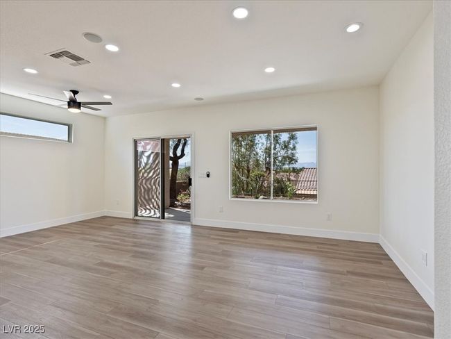2323 Desert Fox Dr, House other with 2 bedrooms, 2 bathrooms and null parking in Henderson NV | Image 11