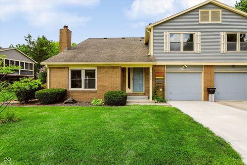 7606 Farm View Cir E, Indianapolis, IN, 46256-1995 | Card Image