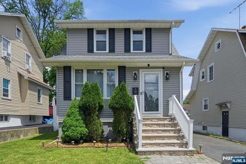65 Franklin Rd, Teaneck, NJ, 07666-5918 | Card Image