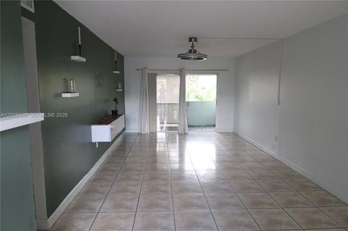 f330-1725 W 60th St, Hialeah, FL, 33012-6884 | Card Image