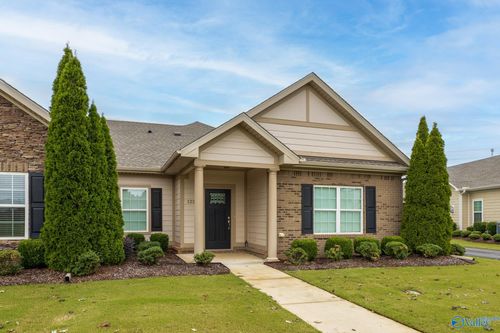 122 Moore Farm Cir Nw, Huntsville, AL, 35806-1890 | Card Image