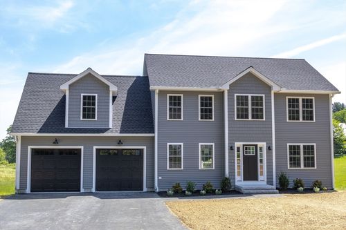 555 Neck Rd, Lancaster, MA, 01523-2276 | Card Image
