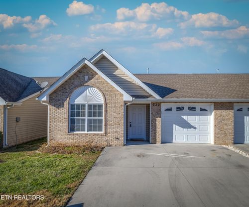 90-739 Greensboro Way, Knoxville, TN, 37912-3694 | Card Image