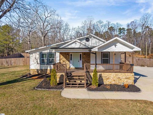 2016 Edwards Lake Rd, Greer, SC, 29651-5149 | Card Image
