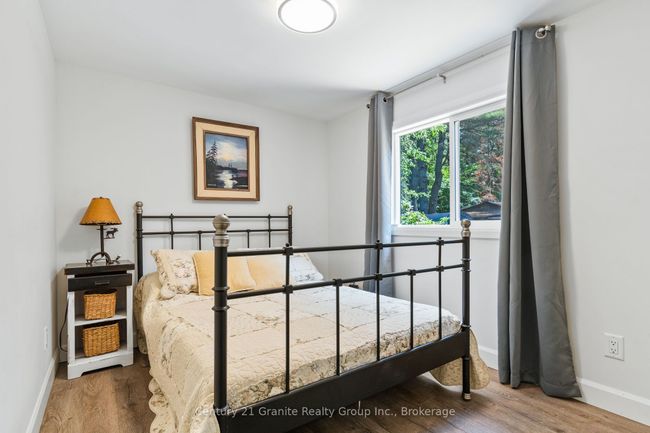 10979 Highway 118, House other with 3 bedrooms, 1 bathrooms and 8 parking in Algonquin Highlands ON | Image 12