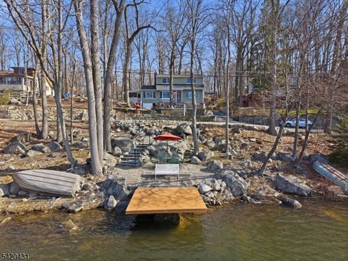 51 Lakeside Dr, Highland Lakes, NJ, 07422-1411 | Card Image