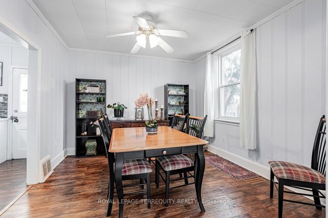 58 Main St N, House attached with 3 bedrooms, 1 bathrooms and 2 parking in Newmarket ON | Image 10
