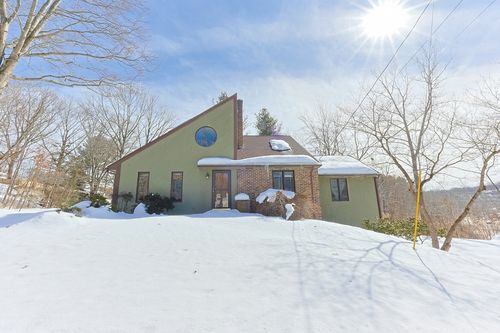 28 Gilfillan Rd, North Smithfield, RI, 02896 | Card Image