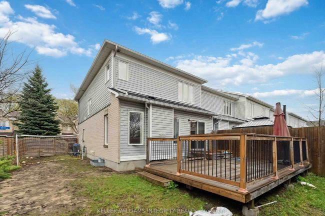 111 Tacom Cir, House attached with 3 bedrooms, 3 bathrooms and 1 parking in Nepean ON | Image 18